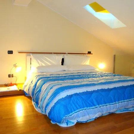 Bed *